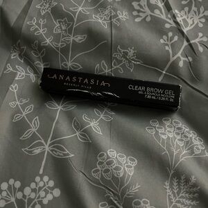Anastasia Beverly Hills eyebrow gel